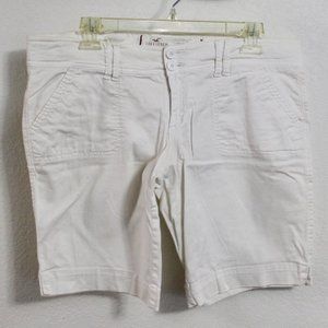 Hollister HCO White Bermuda Shorts Size 11